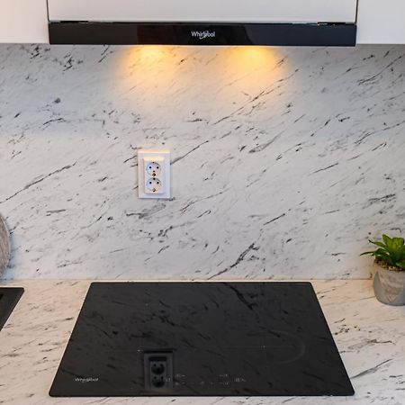 Rentforcomfort Dynamic Apartment Brasov Ngoại thất bức ảnh