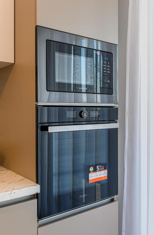 Rentforcomfort Dynamic Apartment Brasov Ngoại thất bức ảnh
